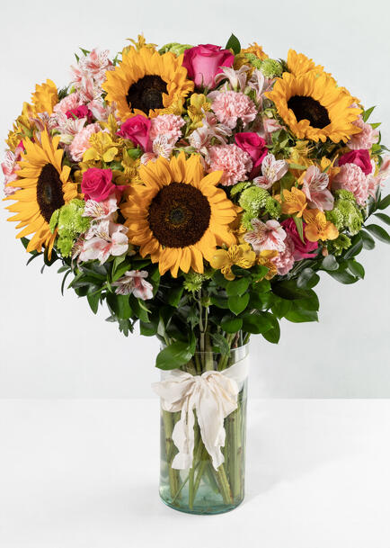 Arreglo de Girasoles y Margaritas