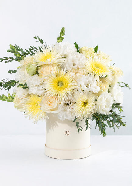 Arreglo de Lisianthus y Rosas Blancas