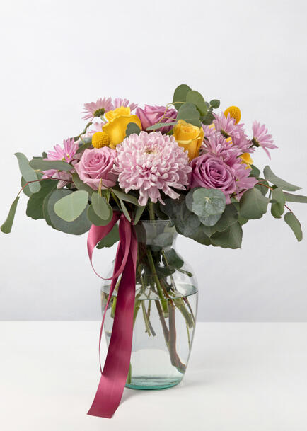 Arreglo de Margaritas con Rosas