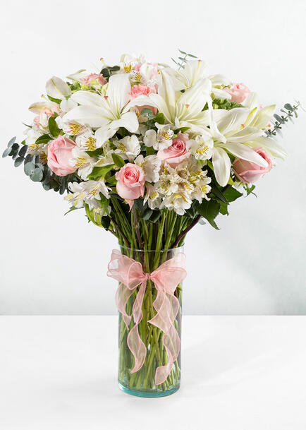 Arreglo de Rosas y Lilys