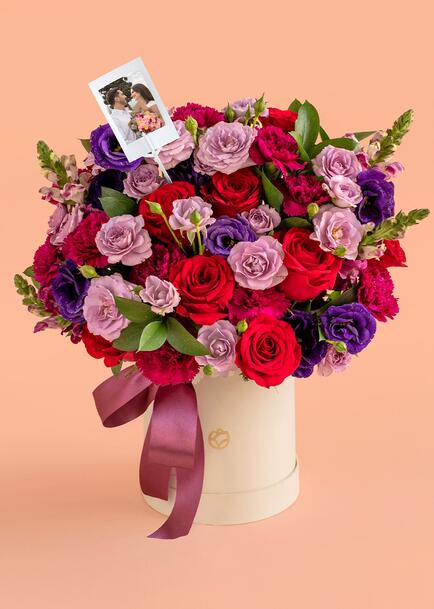 Arreglo de Rosas y Lisianthus con mini foto