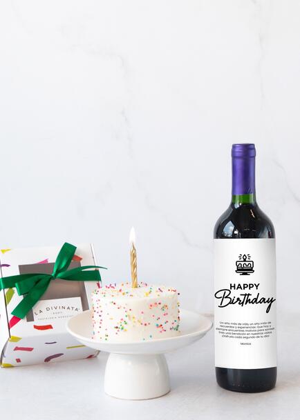 Birthday Cake Vainilla Individual con Vino Concha y Toro Personalizado
