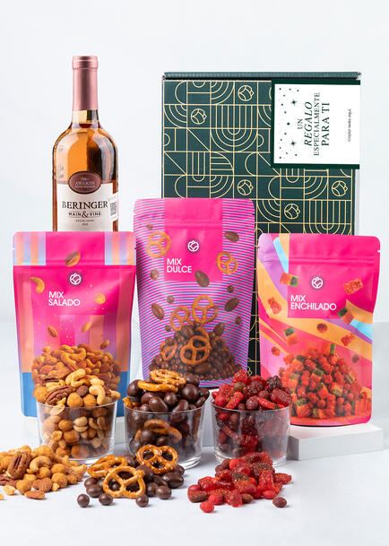 Caja Personalizada  Etiqueta con Vino Beringer y Botanas