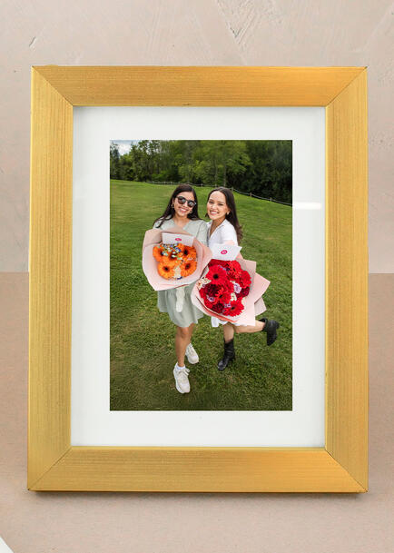 Foto Personalizada en Marco Dorado