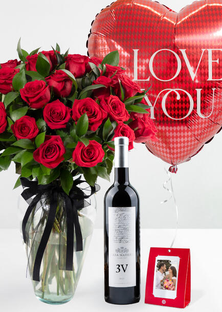 Kit 12 Rosas Rojas, Vino,Globo y Polaroid
