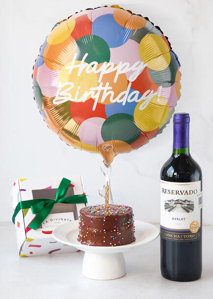 Kit Cumplea&ntilde;ero Pastel Chocolate y Vino Tinto