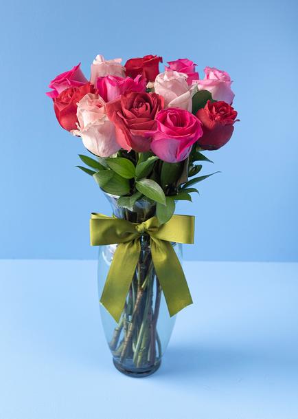 Mi Corazón con 12 Rosas combinadas