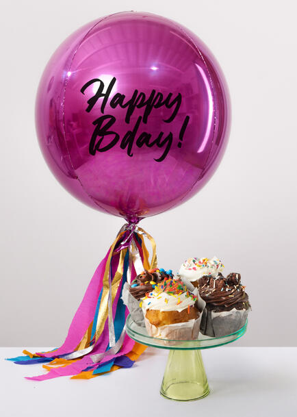 Muffins Cumplea&ntilde;eros con Orbz Magenta Happy Bday!