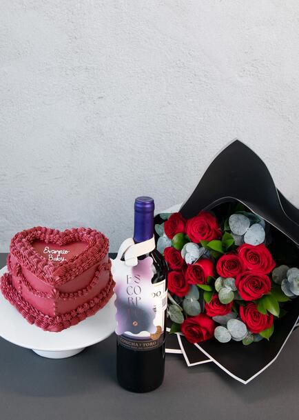 Pastel con Vino y Flores Escorpio