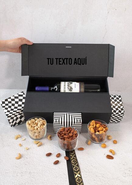 Personaliza Regalo con Vino Tinto y Botanas