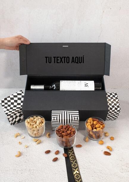 Personaliza Regalo con Vino Tinto y Botanas
