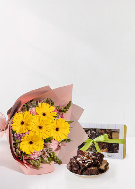 Ramo de Gerberas y Claveles con Brownies la Divinata