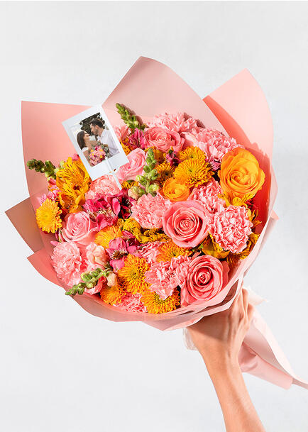 Ramo de Rosas Naranjas y Rosas con Mini Foto