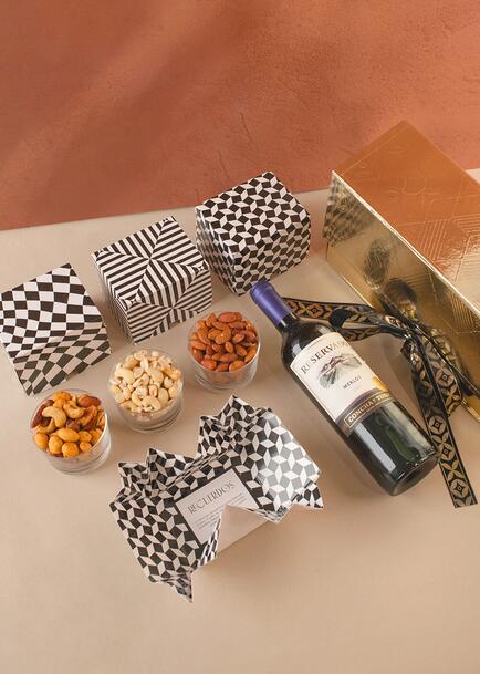 Regalo con Vino Tinto y Botanas 