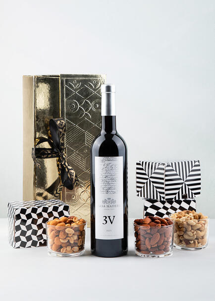 Regalo con Vino Tinto y Botanas 