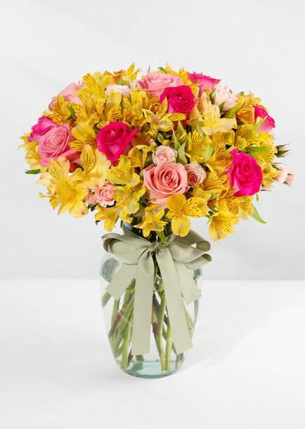 10 Rosas y Mini Rosas en Jarr&oacute;n