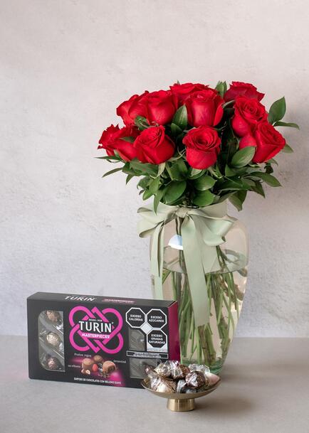 Turin Masterpieces y 12 Rosas Rojas