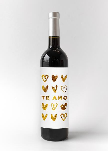 Vino 3V con etiqueta "Te amo"