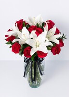 Imagen preview para 15 Besos de Rosas y Lilies - 1