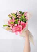 Imagen preview para Ramo de Lily Rosas - 2