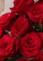 Imagen preview para 50 Rosas rojas en Caja - 4