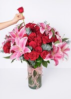 Imagen preview para Amor con Rosas Rojas y Stargazers - 2