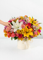 Imagen preview para Arreglo Colorido de Lilys y Rosas - 2