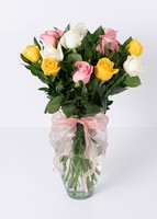 Imagen preview para Arreglo de 12 Rosas Combinadas - 1