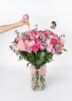 Imagen preview para Arreglo de 50 Rosas Rosa con Mini Foto - 4