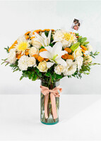 Imagen preview para Arreglo de Casablancas y Margaritas con Mini Foto - 1