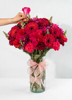 Imagen preview para Carmesí con Gerberas Rojas y Margaritas - 2