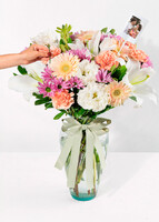 Imagen preview para Arreglo de Gerberas y Margaritas Lila con Mini Foto - 5