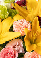 Imagen preview para Arreglo de Lilys Amarillas y Rosas - 3