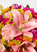 Imagen preview para Arreglo de Lilys Rosa y Claveles con Mini Foto - 3