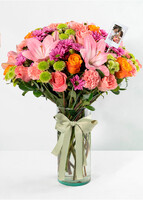 Imagen preview para Arreglo de Lilys Rosas y Margaritas con Mini Foto - 1