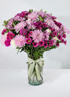 Imagen preview para Arreglo de Margaritas Moradas y Rosas - 1