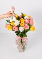 Imagen preview para Arreglo de 24 Rosas Combinadas - 2