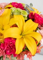 Imagen preview para Arreglo de Rosas y Lilys Amarillas - 4
