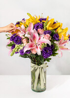 Imagen preview para Arreglo de Stargazers y Lilys amarillas - 2