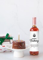 Imagen preview para Birthday Cake Chocolate Individual con Vino Beringer Personalizado - 1