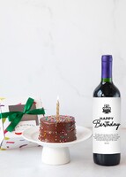 Imagen preview para Birthday Cake Chocolate Individual con Vino Concha y Toro Personalizado - 1