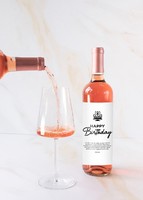 Imagen preview para Birthday Cake Vainilla Individual con Vino Beringer Personalizado - 3