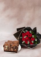 Imagen preview para Brownies con Ramo Rosas Rojas - 1