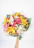 Imagen preview para Euforia Floral en Ramo con Combinación de Lilys - 2