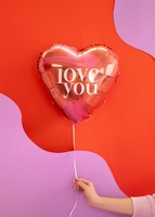 Imagen preview para Globo "Love You" y 12 Rosas en Jarrón - 3