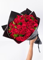Imagen preview para Gran Ramo de Amor con 50 Rosas Rojas - 2