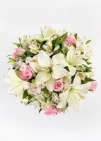 Imagen preview para Kit Cumpleaños Lily y Rosas con Pastel Vainilla Florence - 4