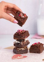Imagen preview para 18 Rosas Rojas con Brownies La Divinata - 2