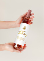 Imagen preview para Kit cumpleañero con Vino Rosado Personalizado - 3