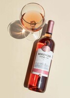 Imagen preview para Personaliza Regalo con Vino Rosado y Botanas - 2